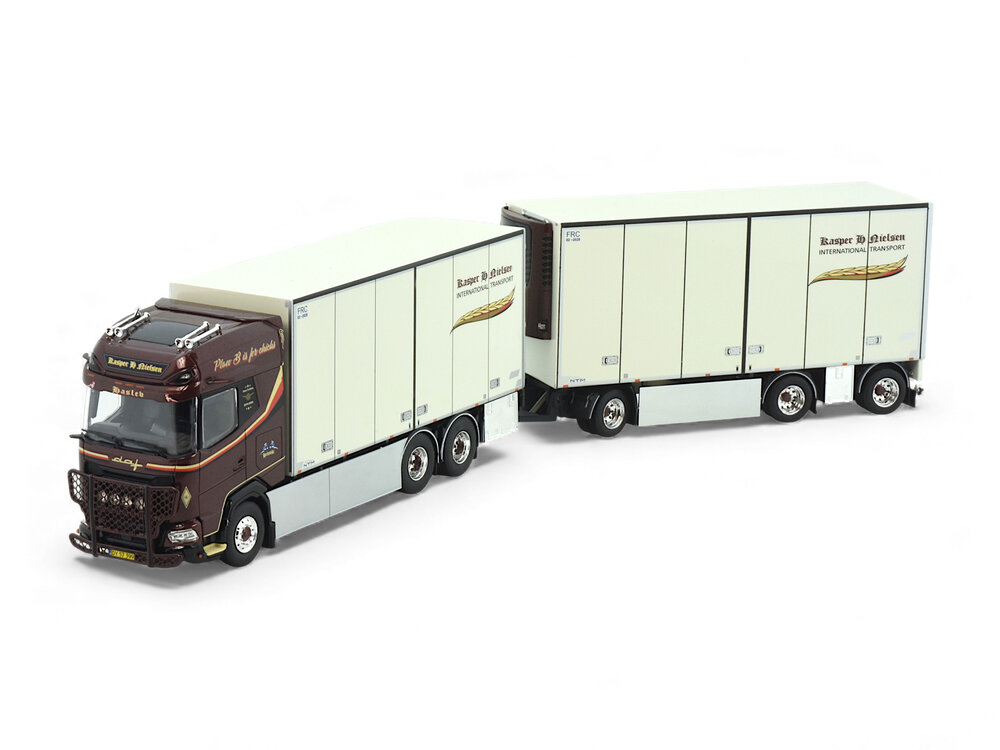 Tekno Tekno DAF XG+ motorwagen met 3-assige schamelaanhanger KASPER H NIELSEN