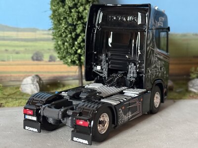 Tekno Tekno Scania Next Gen S450 4x2 REPINSKI "GAME OVER"