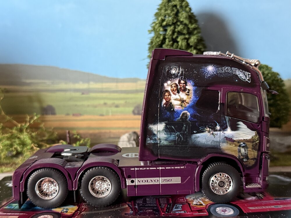 Tekno Tekno Volvo FH04 Globetrotter XXL 6x2 LETTNER