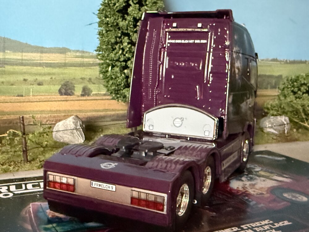 Tekno Tekno Volvo FH04 Globetrotter XXL 6x2 LETTNER