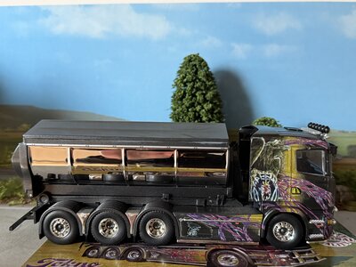 Tekno Tekno Scania R Lowline truck with hooklift + container GAHNE AKERI