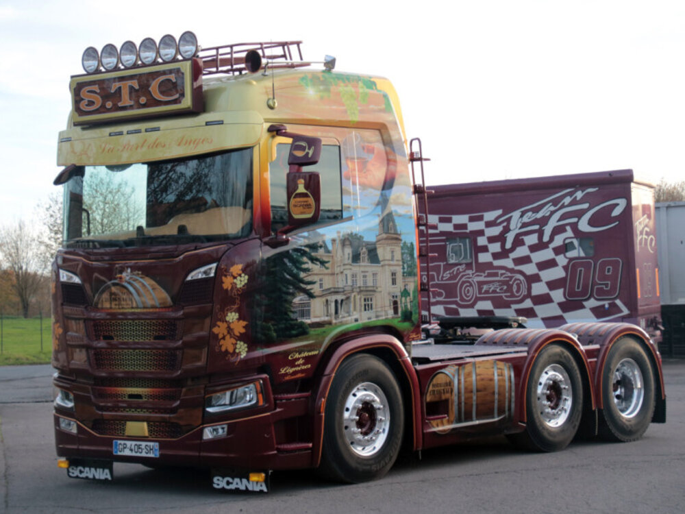 WSI WSI Scania R Normal 6x2 twin steer STC  "LA PART DES ANGES"