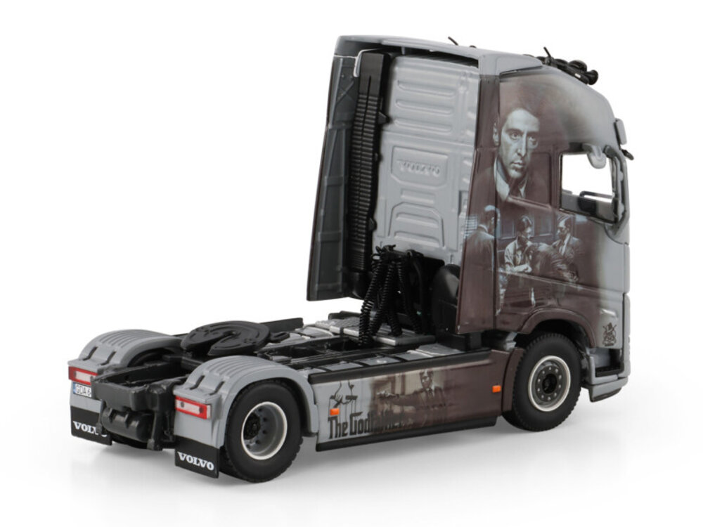WSI WSI Volvo FH5 Globetrotter XL 4x2 REPINSKI GODFATHER