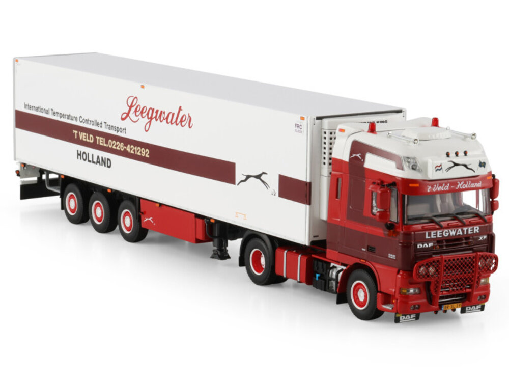 WSI WSI DAF XF 105 Super Space Cab 4x2 met 3-assige koeloplegger LEEGWATER