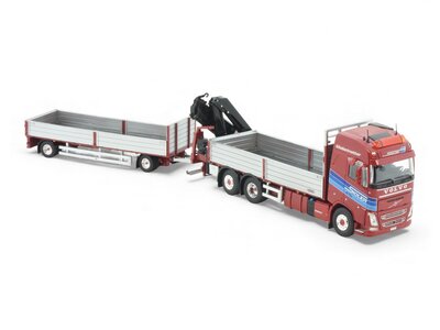Tekno Tekno Volvo FH04 Globetrotter riged truck with open top trailer + crane SIDLER