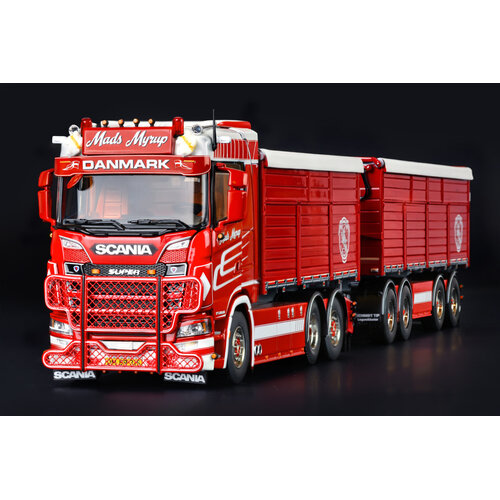 IMC IMC Scania S Highline 6x2 with 2-axle trailer and 2-axle dolly MADS MYRUP