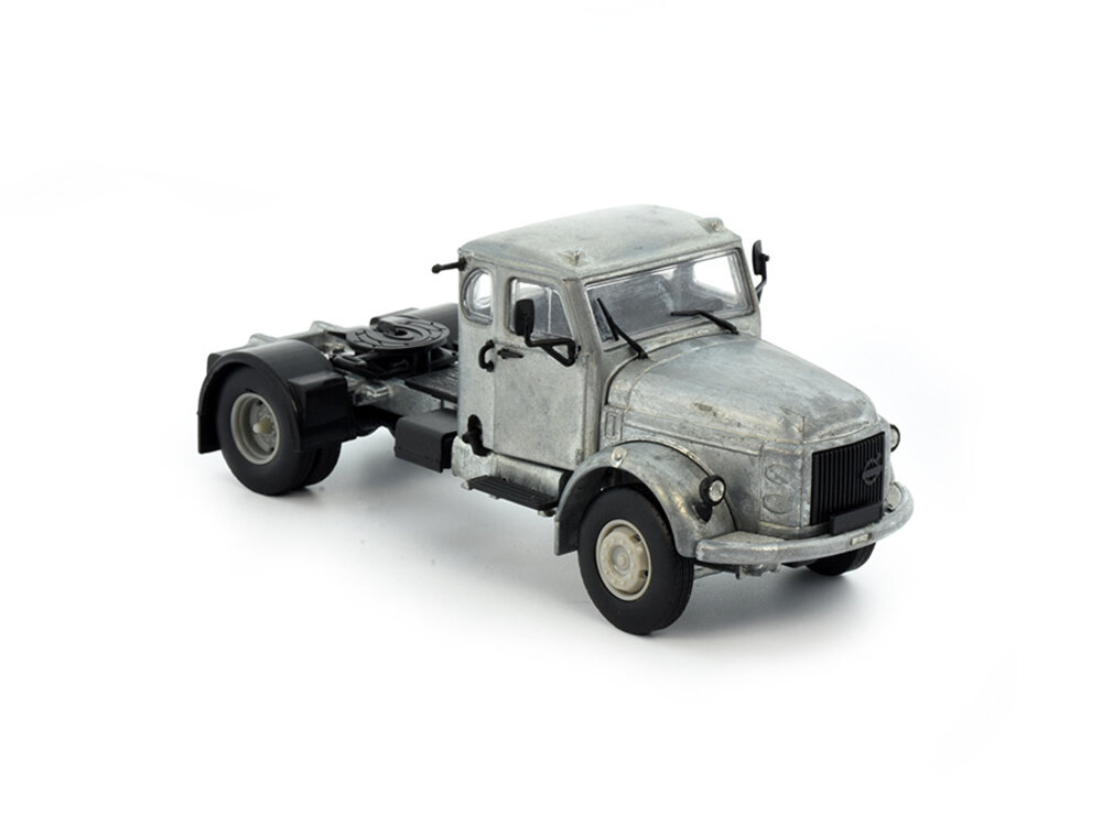 Tekno Tekno Volvo L495/ N88 sleep cabin 4x2 Tractor Kit