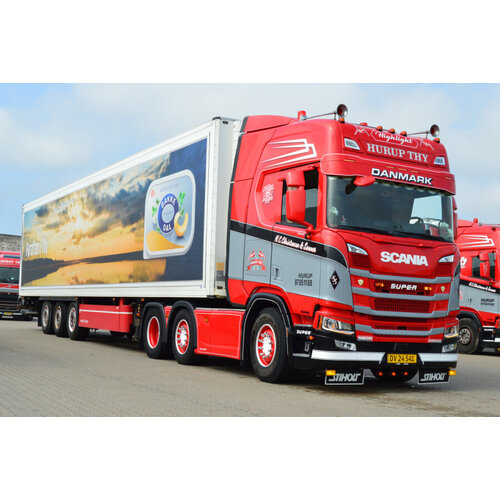 WSI WSI Scania R Highline 6x2 with 3-axle reefer trailer N.C. CHRISTENSEN & SONNER