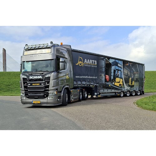 WSI WSI Scania R Highline 6x2 with 4-axle curtainside trailer + ramps AARTS HEFTRUCK SERVICE
