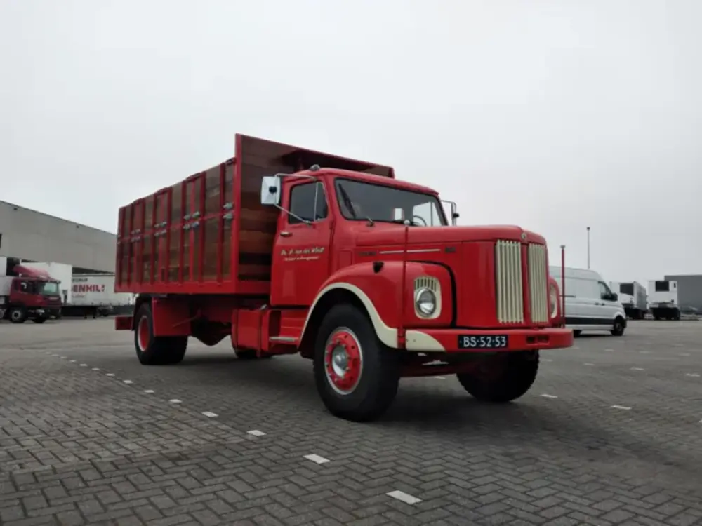 Tekno Tekno Scania Vabis L80 torpedo riged truck with resin  open top container VAN DER WINDT