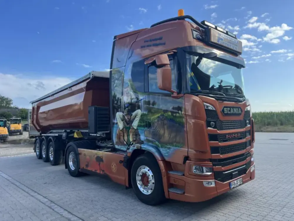 Tekno Tekno Scania Nex Gen S-serie with 3-axle Meiller tipper FURTMEIER