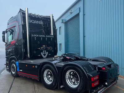 WSI WSI Scania R770 6x2 met 3-as dieplader LOCHSHIEL GARAGE ACHARACLE SCOTLAND