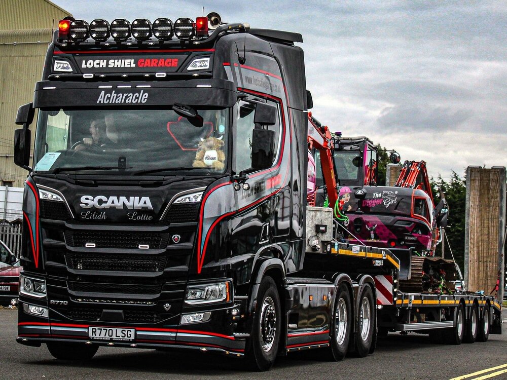 WSI WSI Scania R770 6x2 met 3-as dieplader LOCHSHIEL GARAGE ACHARACLE SCOTLAND