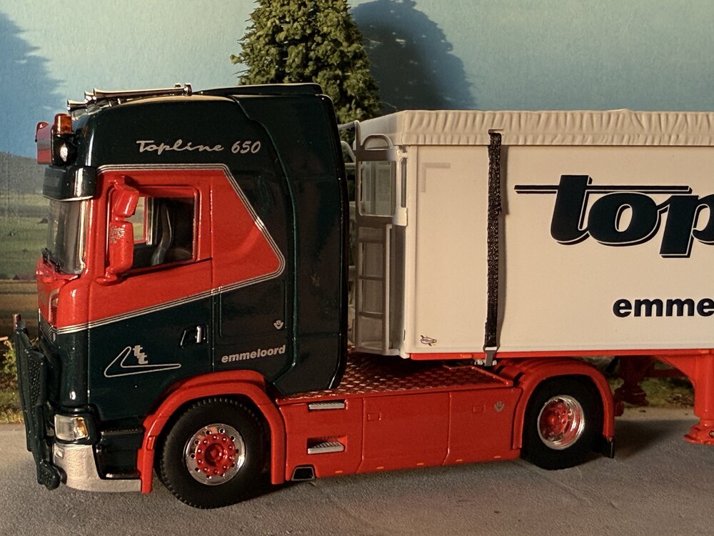 WSI WSI Scania S Highline 4x2 + 3-axle belt trailer TOP TRANSPORT