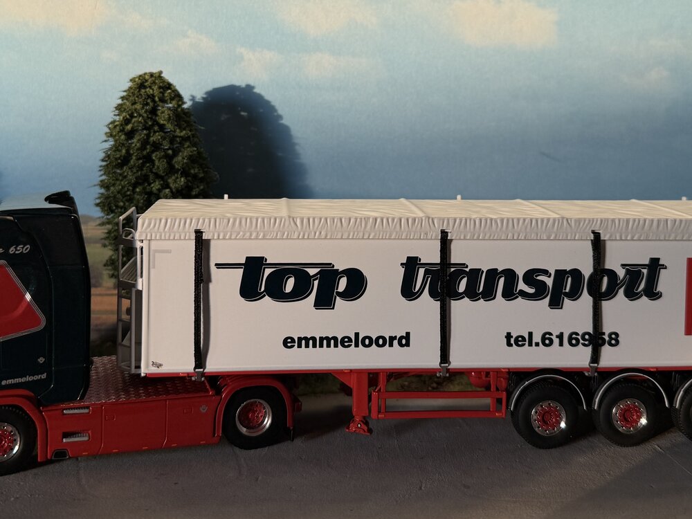 WSI WSI Scania S Highline 4x2 + 3-axle belt trailer TOP TRANSPORT