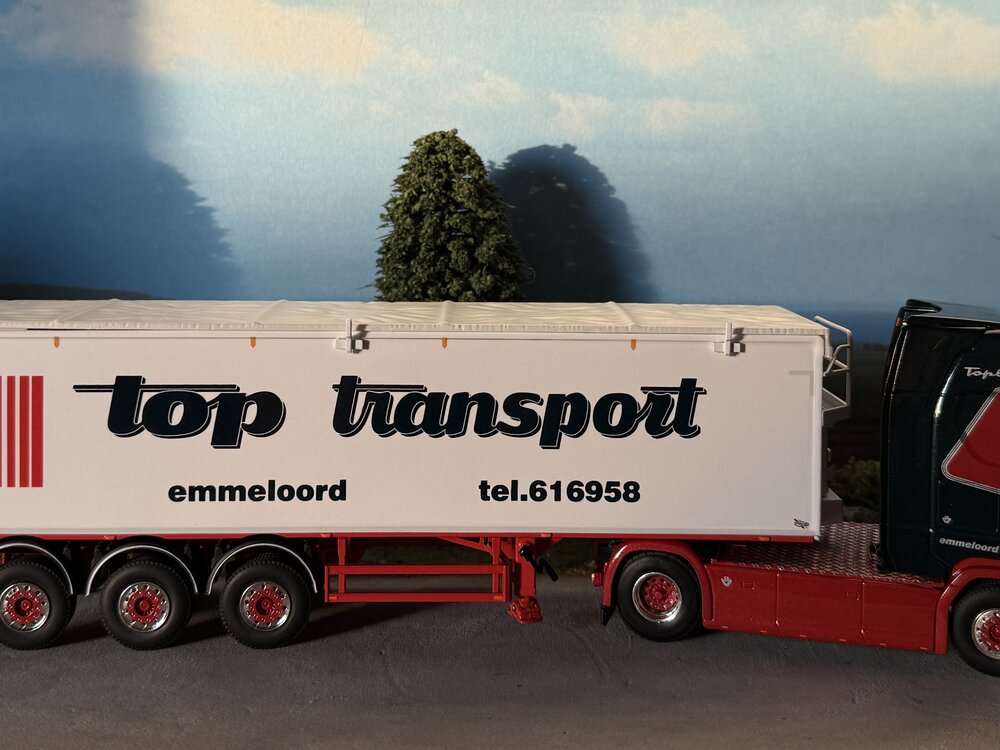 WSI WSI Scania S Highline 4x2 + 3-axle belt trailer TOP TRANSPORT