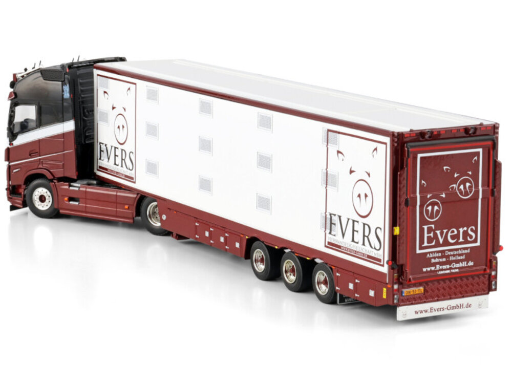 WSI WSI Volvo FH5 Globetrotter XL 4x2 met 3-assige iso therm vee trailer EVERS