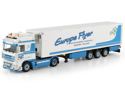 WSI WSI DAF 95XF Super Space Cab 4x2 with 3-axle reefer trailer  EUROPE FLYER