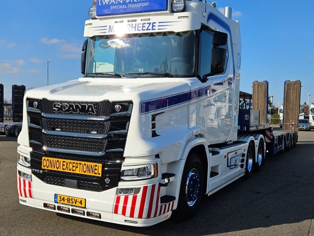 WSI WSI "EXCLUSIEF" Scania Vlastuin Torpedo 6x2 with 4-axle semi wheel lowloader TWAN BIERINGS