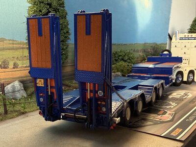 WSI WSI "EXCLUSIEF" Scania Vlastuin Torpedo 6x2 with 4-axle semi wheel lowloader TWAN BIERINGS