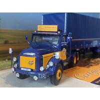 Tekno Volvo N88 met 2-assige huifoplegger ASG