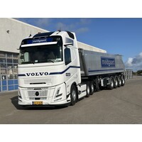 Tekno Volvo FH Aero XL  6x2 met 4-assige Deense kipper MELDGAARD