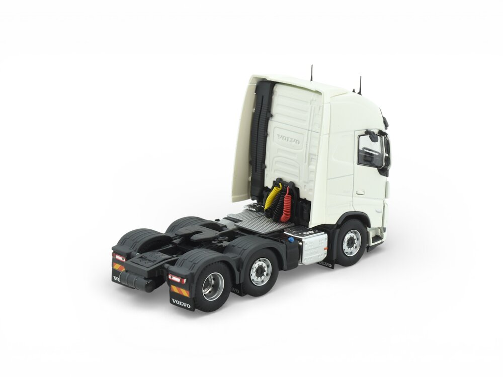 Tekno Tekno Volvo FH05 Globetrotter XL 6x2 T.B.