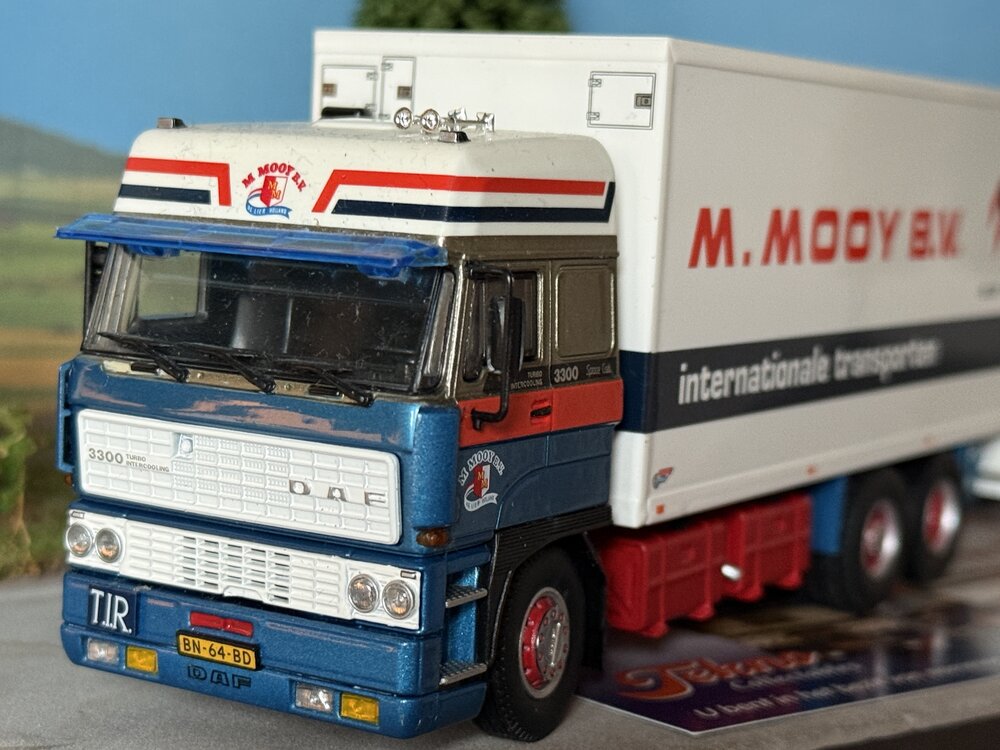 Tekno Tekno DAF 3300 Spacecab truck with 2-axle trailer M. MOOY