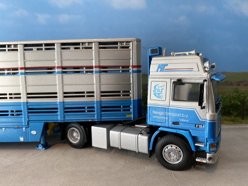 WSI WSI Volvo F16 Glob. 4x2 with live stock trailer HEUGA TRANSPORT