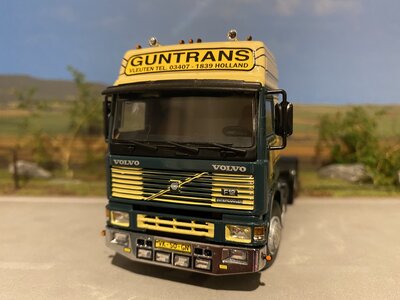 WSI WSI Volvo F12 4x2 single truck GUNTRANS VLEUTEN