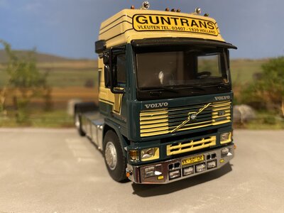 WSI WSI Volvo F12 4x2 single truck GUNTRANS VLEUTEN