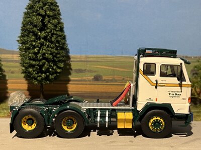 WSI WSI Volvo F88 6x2 DE BOER LANGWEER