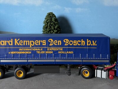 WSI WSI Scania 141 4x2 with 2-axle classic curtainside trailer J. VAN BEEKVELD / RICHARD KEMPERS