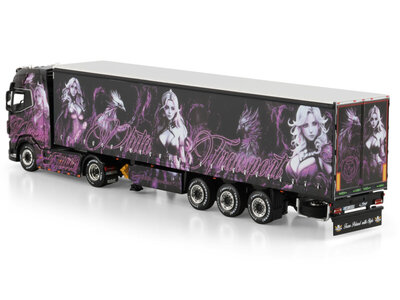 WSI WSI DAF XG+ 4x2 met 3-assige schuifzeilen oplegger PLUTA "PHOENIX QUEEN"