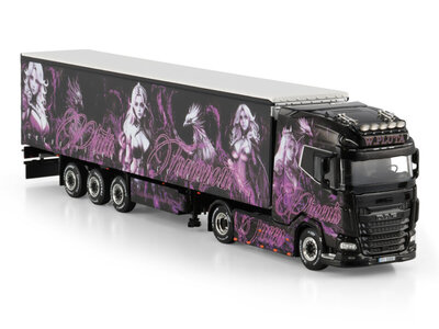 WSI WSI DAF XG+ 4x2 with 3-axle curtainside trailer PHOENIX QUEEN