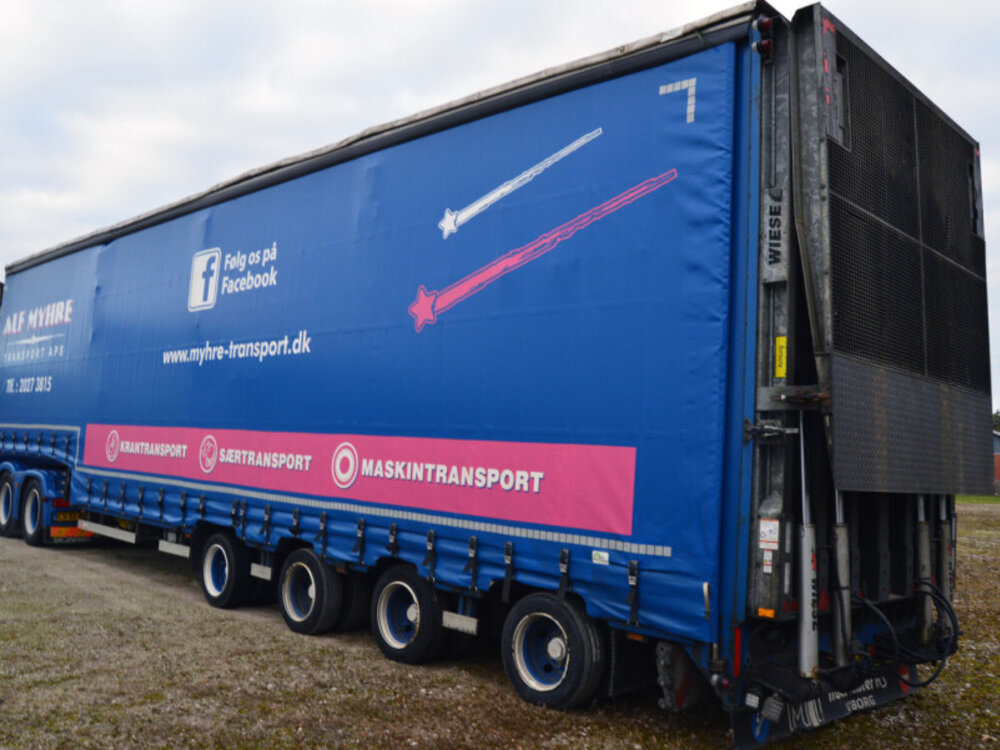 WSI WSI Scania R Highline 6x2 met 4-as schuifzeilen oplegger + oprijplaten ALF MYHRE