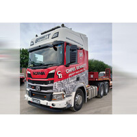 WSI Scania R Highline 6x2 with 3-assige semi lowloader + oprijplaten CHRIS BENNETT