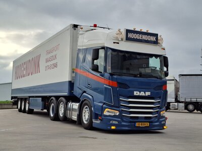 Tekno Tekno DAF XF 6x2 trekker met 3-assige koeloplegger HOOGENDONK TRANSPORT