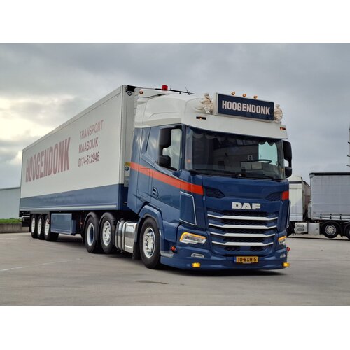 Tekno Tekno DAF XF 6x2 trekker met 3-assige koeloplegger HOOGENDONK TRANSPORT