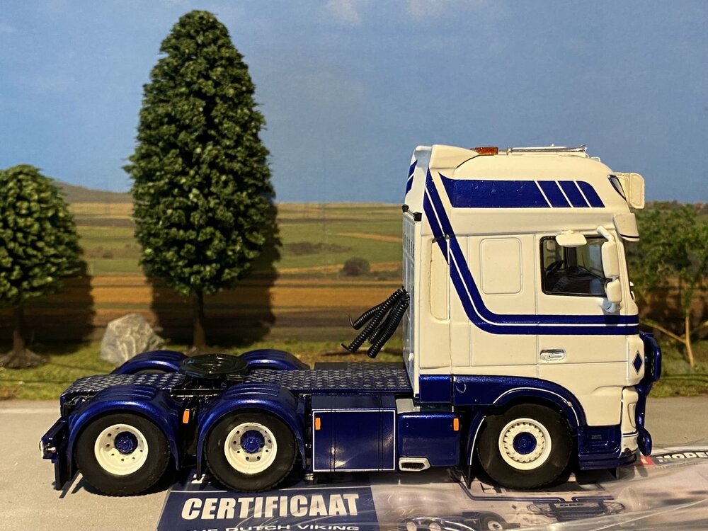 WSI WSI DAF XF Super Space Cab 6x2 ZONDAG TRANSPORT