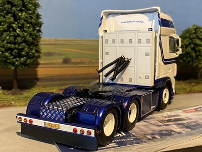 WSI WSI DAF XF Super Space Cab 6x2 ZONDAG TRANSPORT