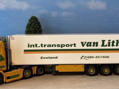WSI WSI Scania S  6x2 with twinsteer 3-axle reefer trailer VAN LITH