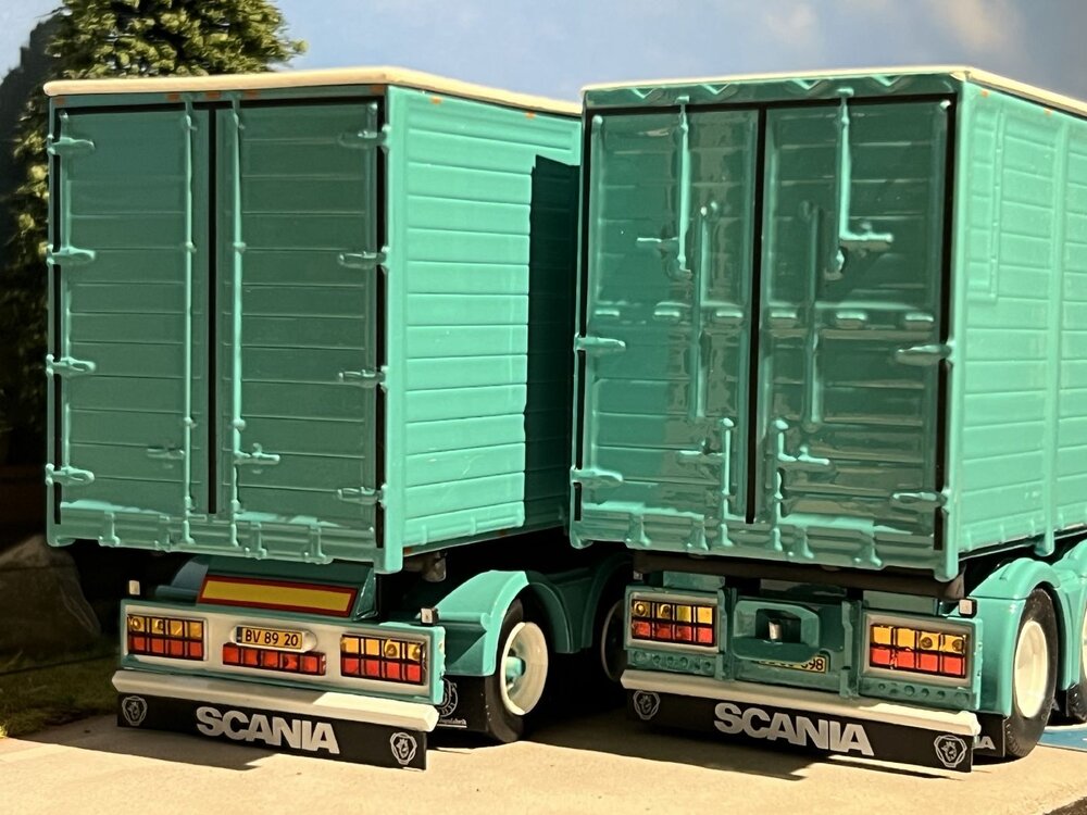 Tekno Tekno Scania Next Gen S-serie Highline rigid truck with 4-axle trailer incl. resin containers JAKOB PEDERSEN