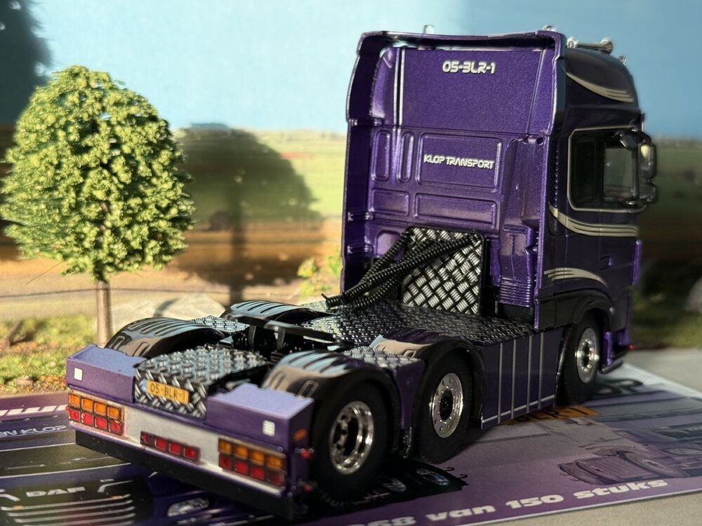 WSI WSI DAF XF Super Space Cab 6x2 JEROEN KLOP