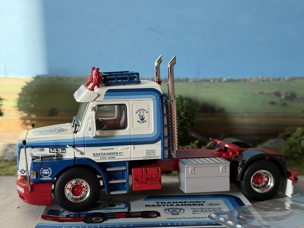 WSI WSI Scania 3 series Torpedo Streamline 4x2 BASTIAANSEN