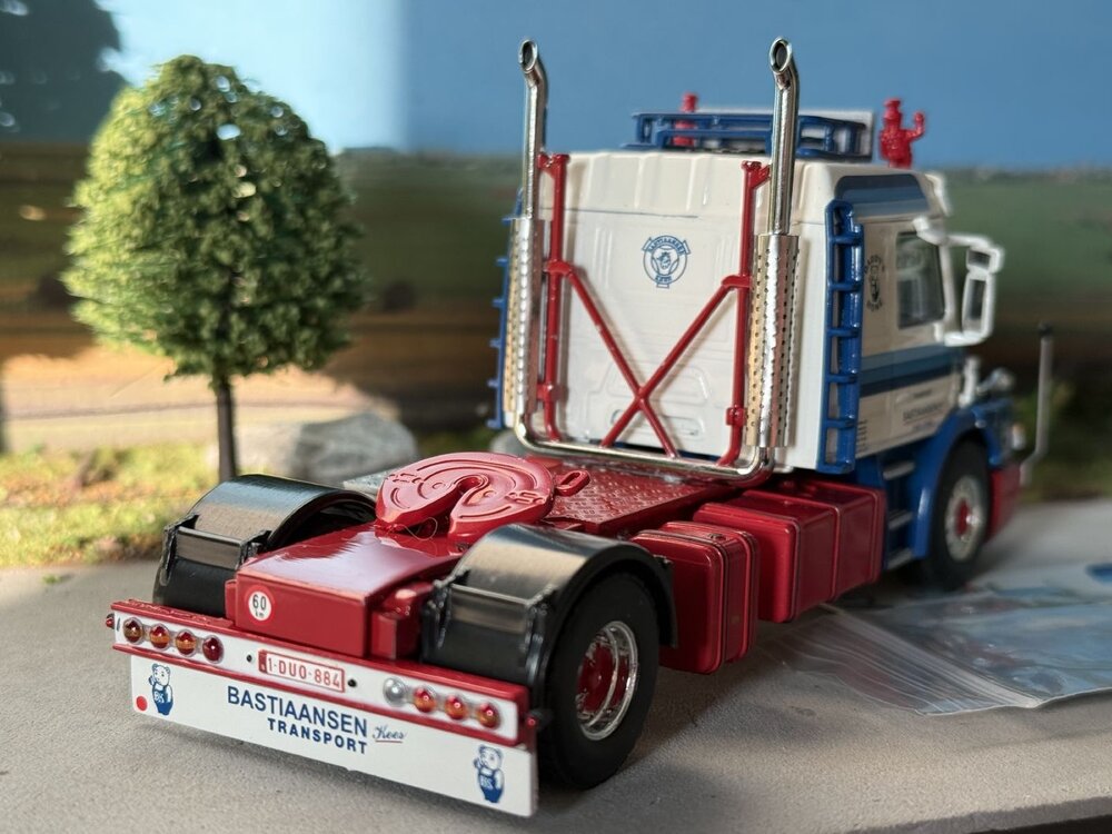 WSI WSI Scania 3 series Torpedo Streamline 4x2 BASTIAANSEN