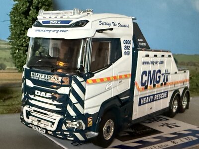 WSI WSI DAF XG 6X2 Falkom wrecker CMG Newport Pagnell England