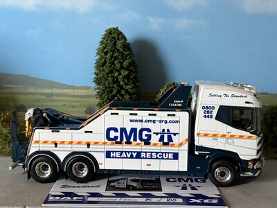 WSI WSI DAF XG 6X2 Falkom wrecker CMG Newport Pagnell England