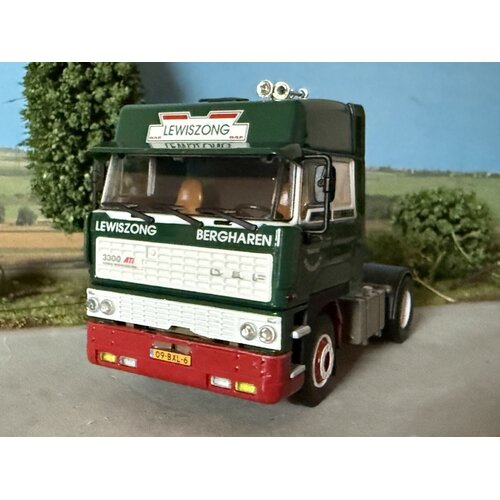 WSI WSI DAF 3300 Space Cab 4x2 LEWISZONG TRANSPORT