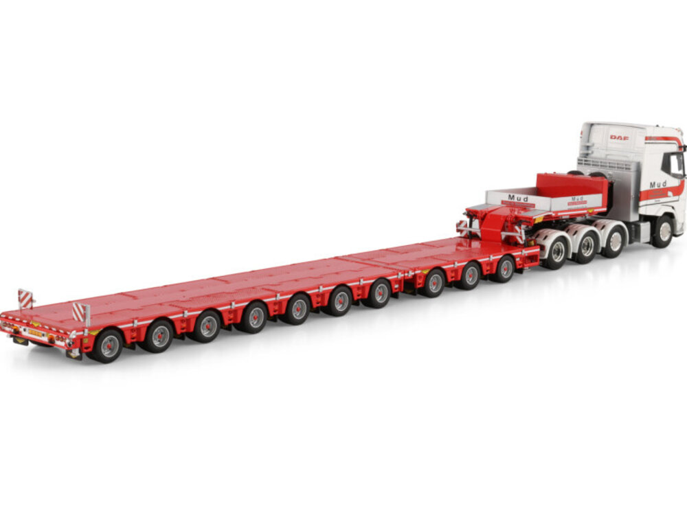 WSI WSI Daf XG+ 8x4  with 7-axle SL  Low loader + 3-axle dolly MUD GROND- EN TRANSPORTWERKEN